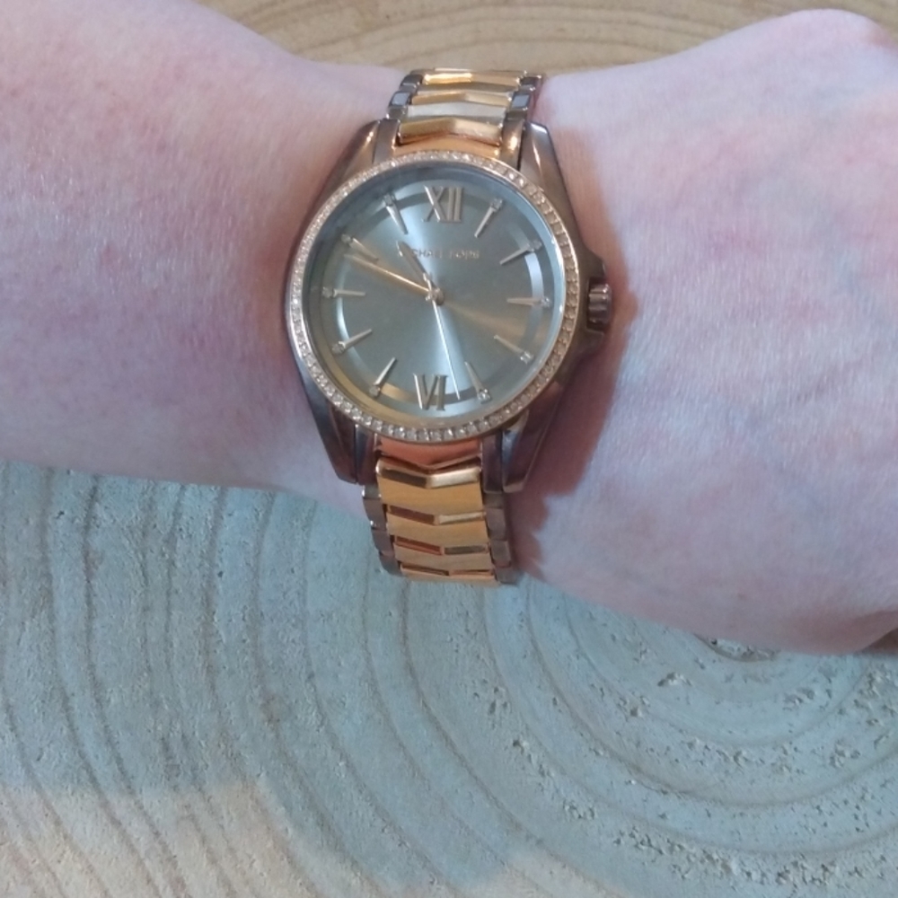 Watch - Picture 5 of 5